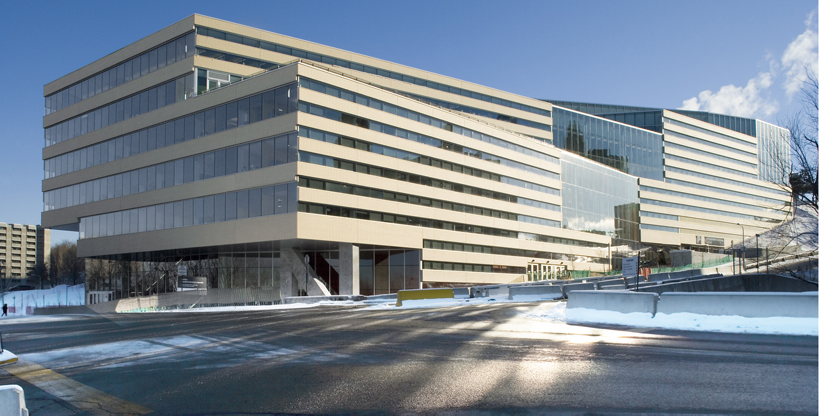 Les pavillons Pierre-Lassonde et Claudette-MacKay-Lassonde de Polytechnique