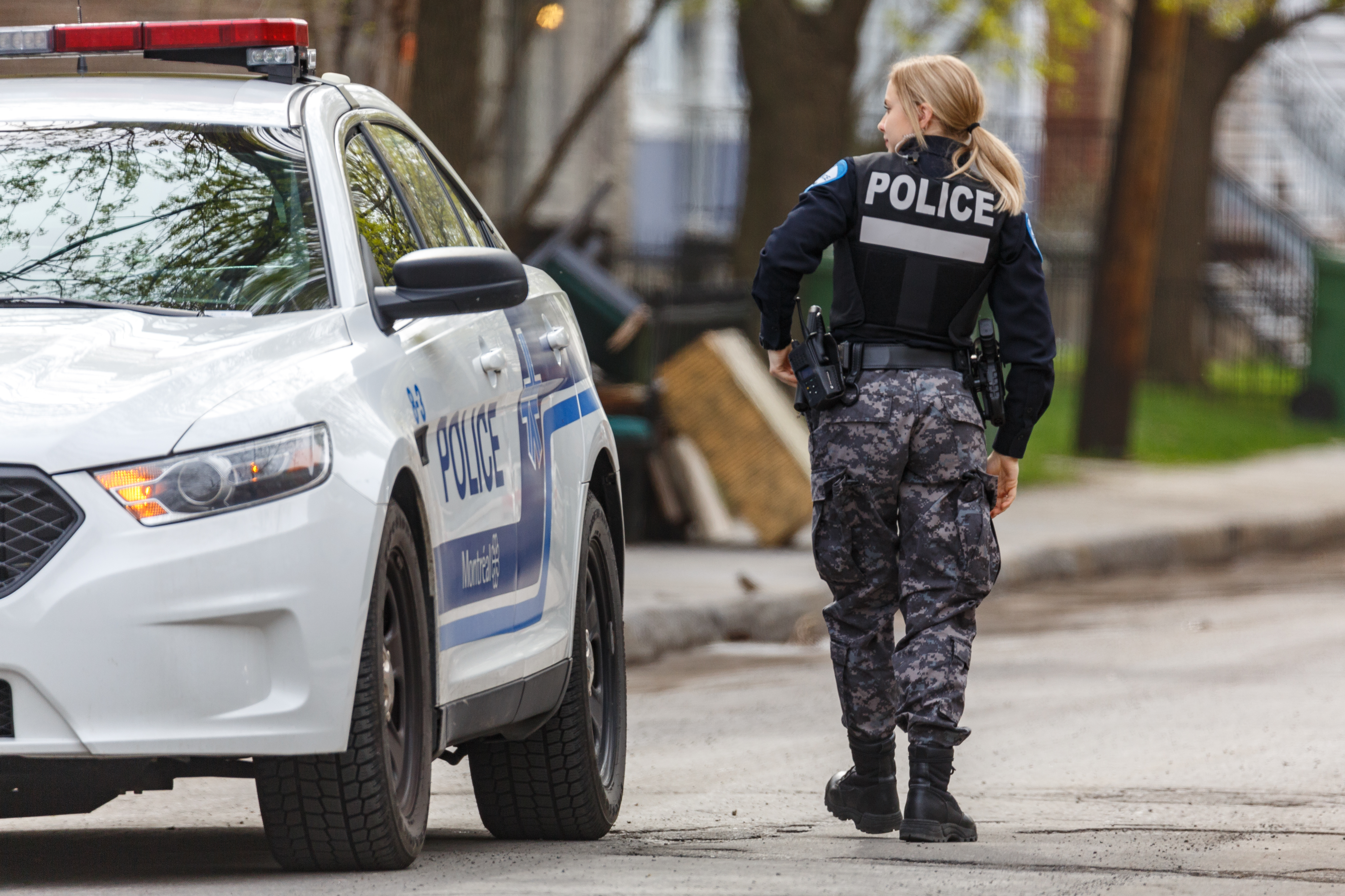 Une agente du Service de police de la Ville de Montréal