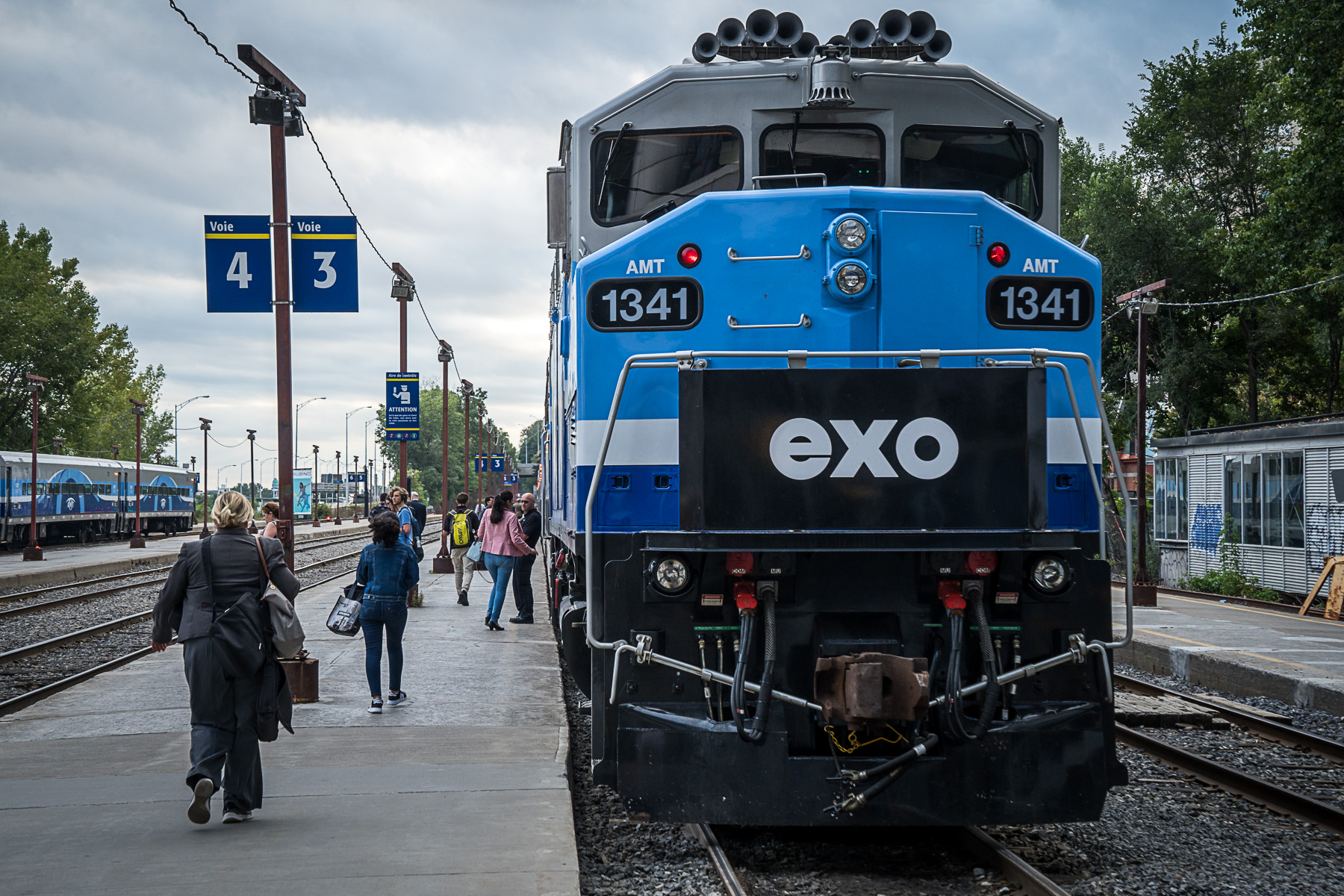 Un train de banlieue