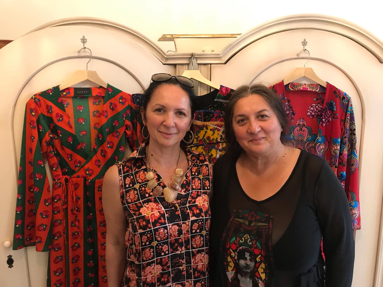 Erika Varga (à droite) et sa soeur Helen