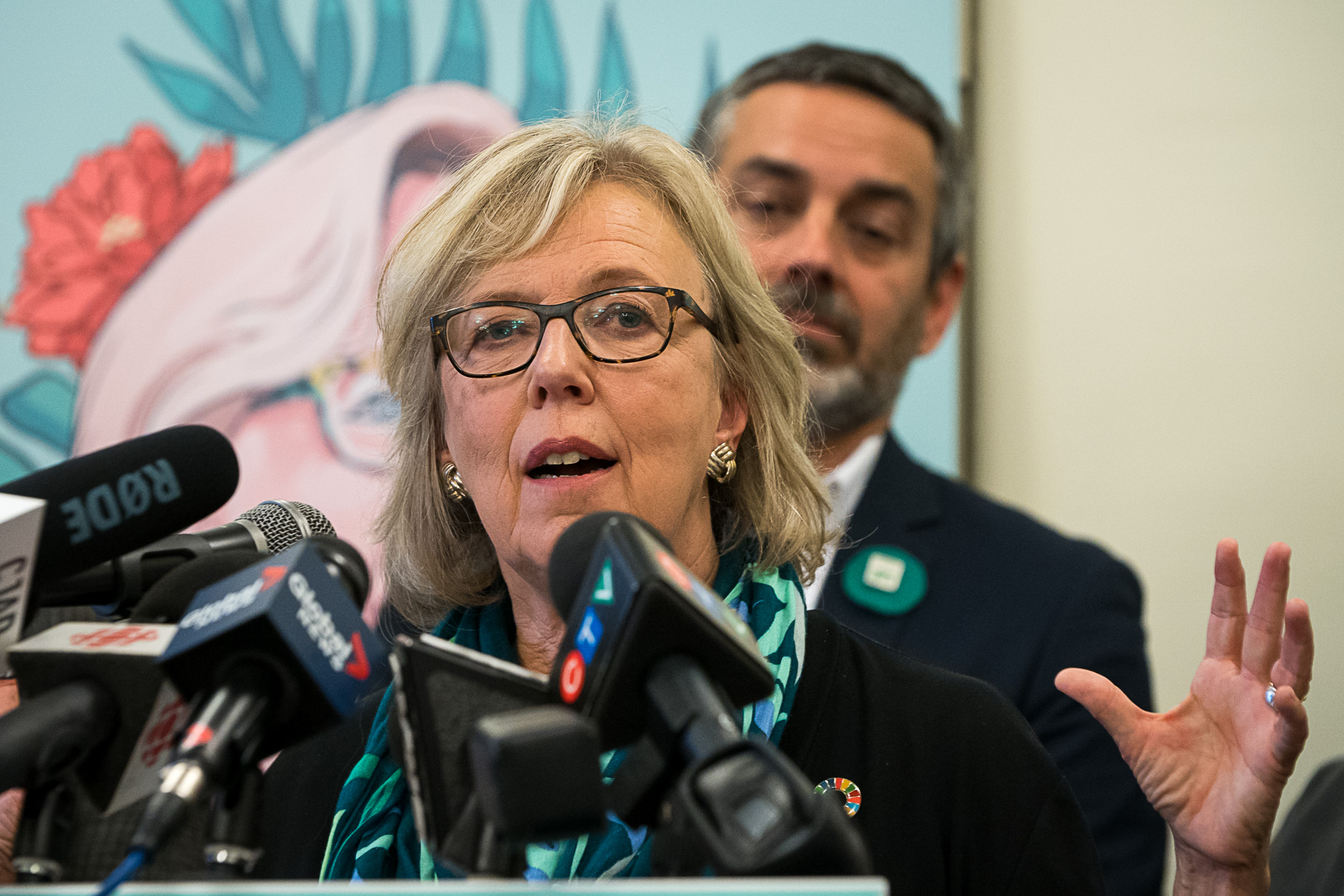 Elizabeth May parti vert