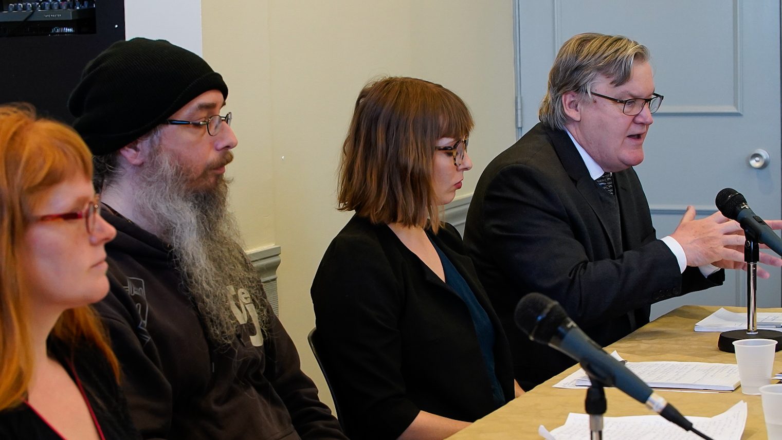 De gauche à droite: Eve-Marie Lacasse, Alexandre Popovic, Me Virginie Dufresne-Lemire et Me Alain Arsenault