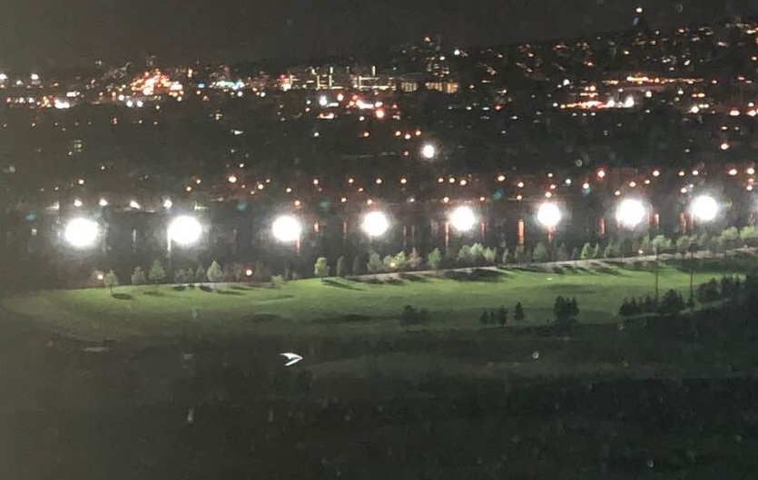 Les luminaires du Golf Exécutif Montréal.