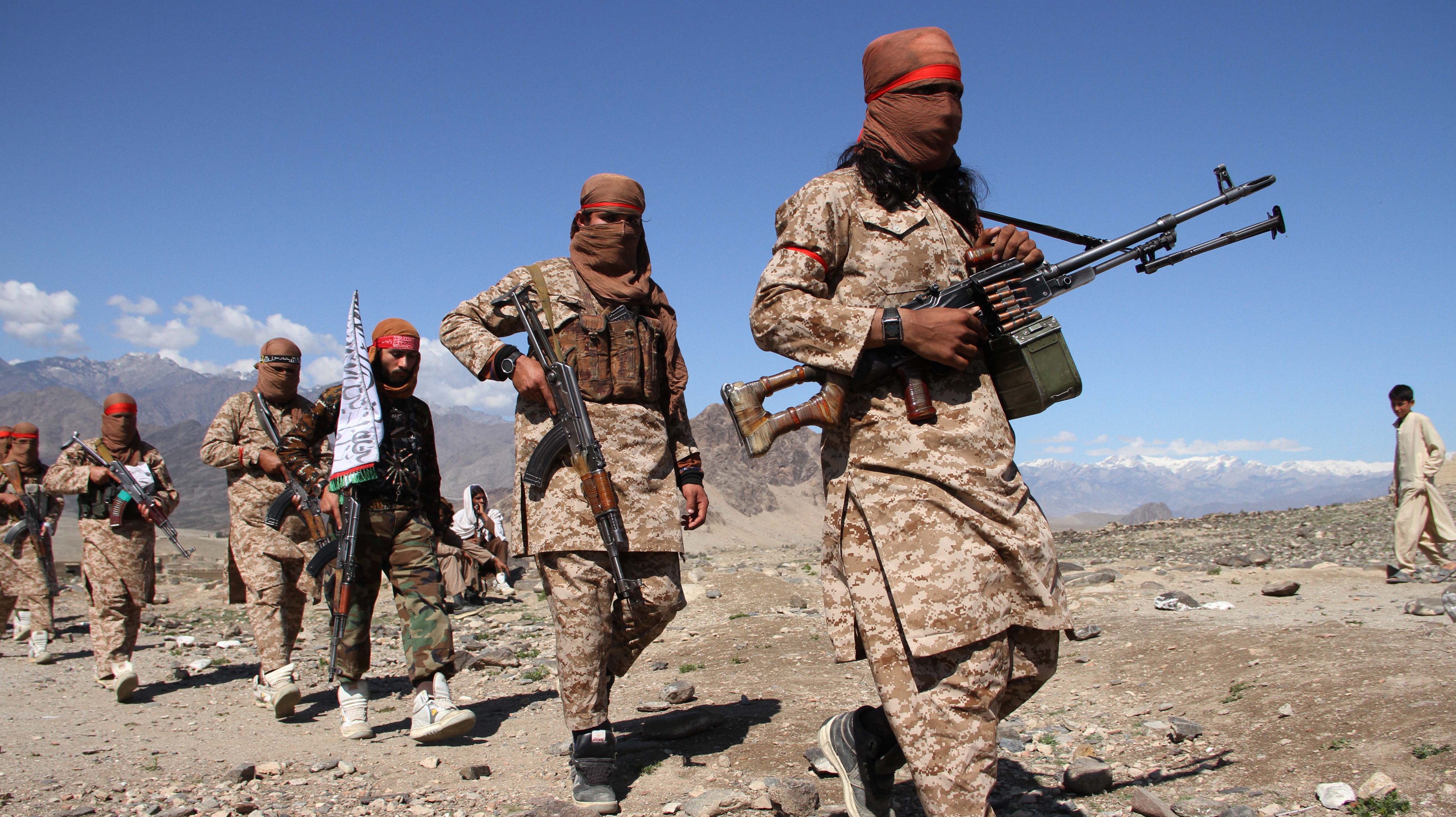Afghanistan: attaques des talibans et doutes sur leur volonté de discussion