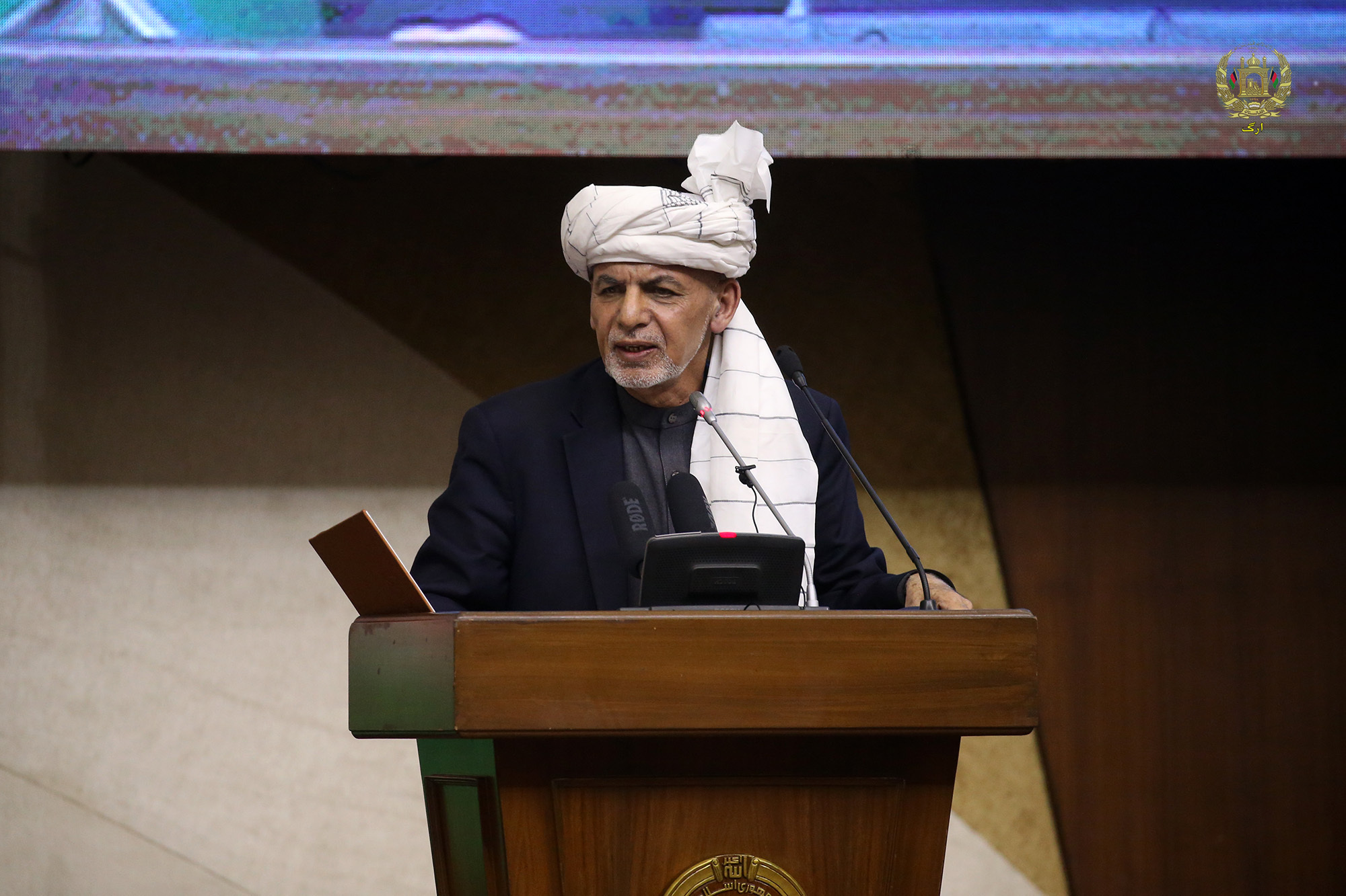 Afghanistan: crise institutionnelle et attentats du groupe État islamique