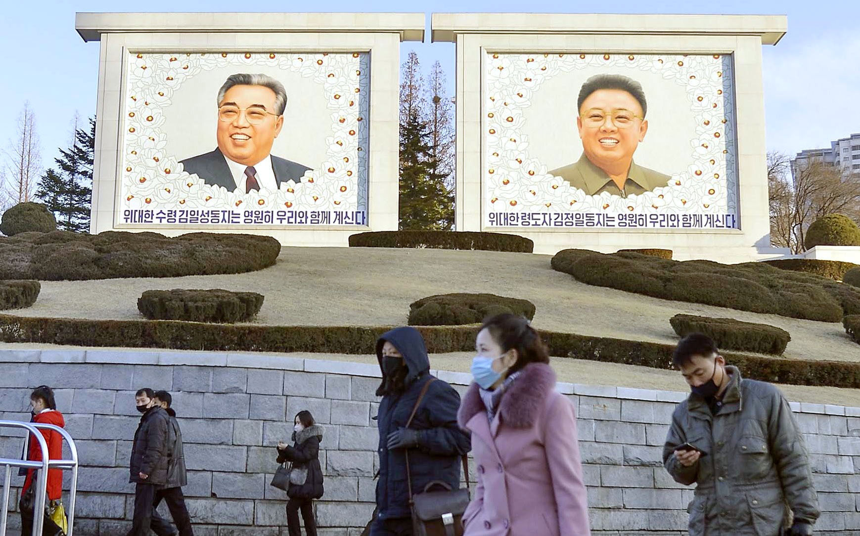 En pleine pandémie du coronavirus, la Corée du Nord tire deux missiles