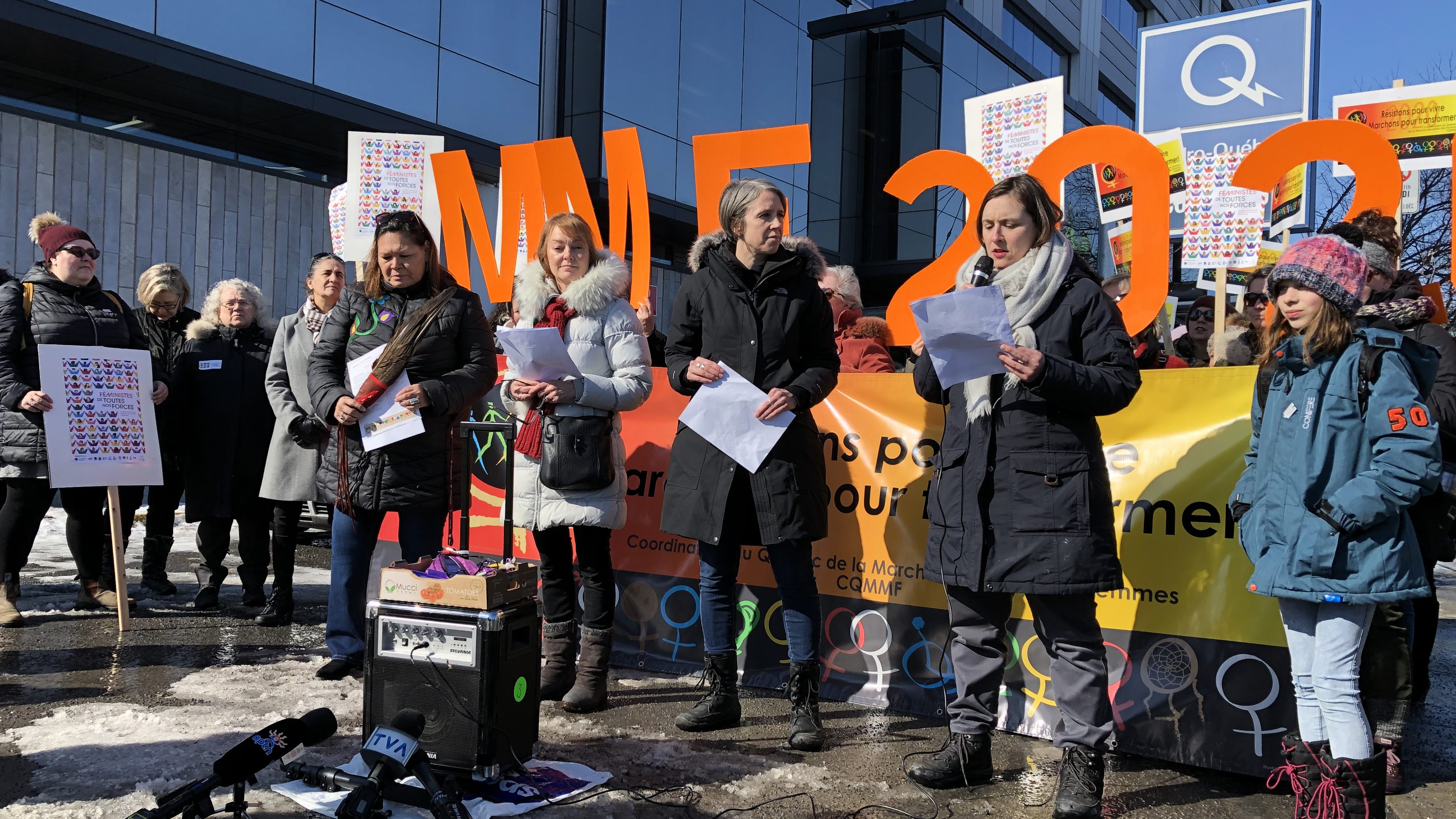 Violences faites aux femmes: des organismes exigent des actes concrets