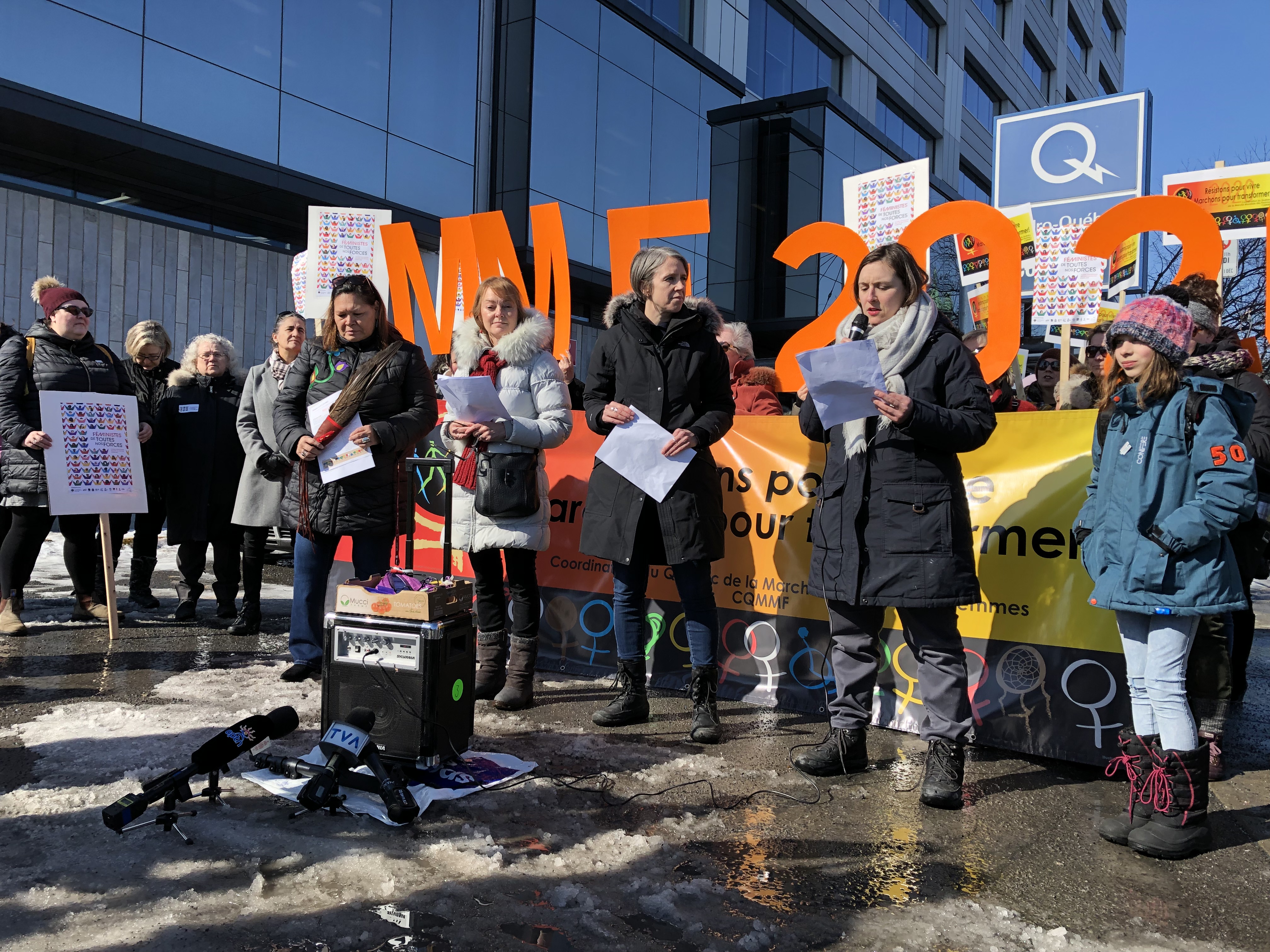 Violences faites aux femmes: des organismes exigent des actes concrets