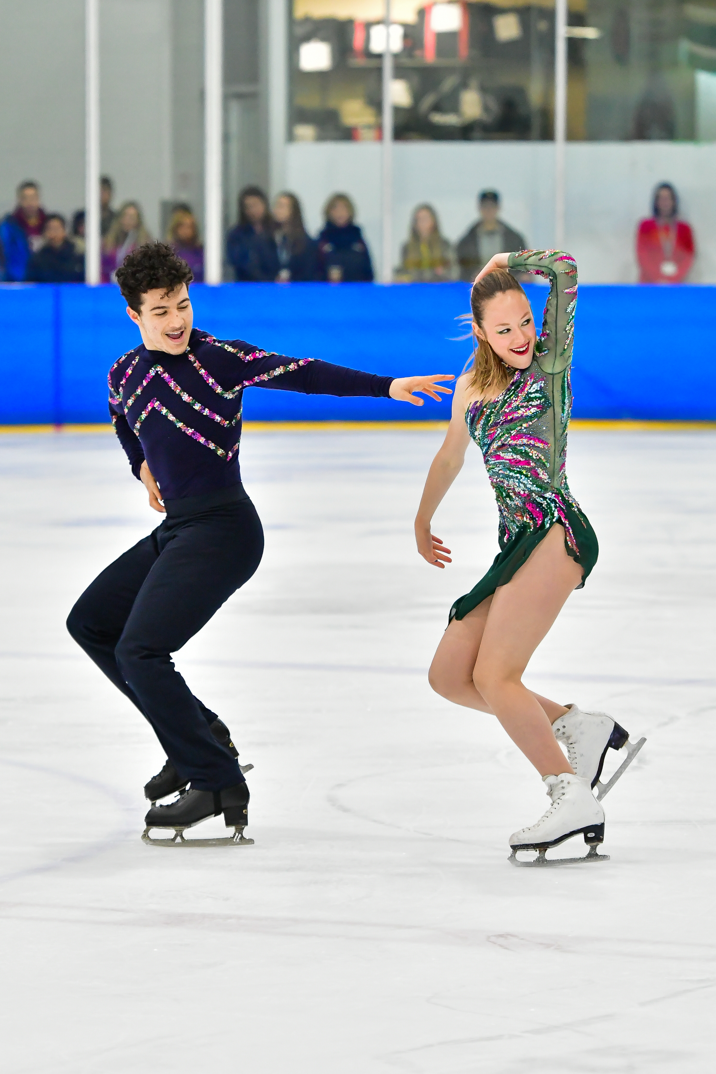 Les patineurs Emmy Bronsard et Aissa Bouaraguia espèrent offrir une belle performance lors du championnat du monde de patinage artistique.