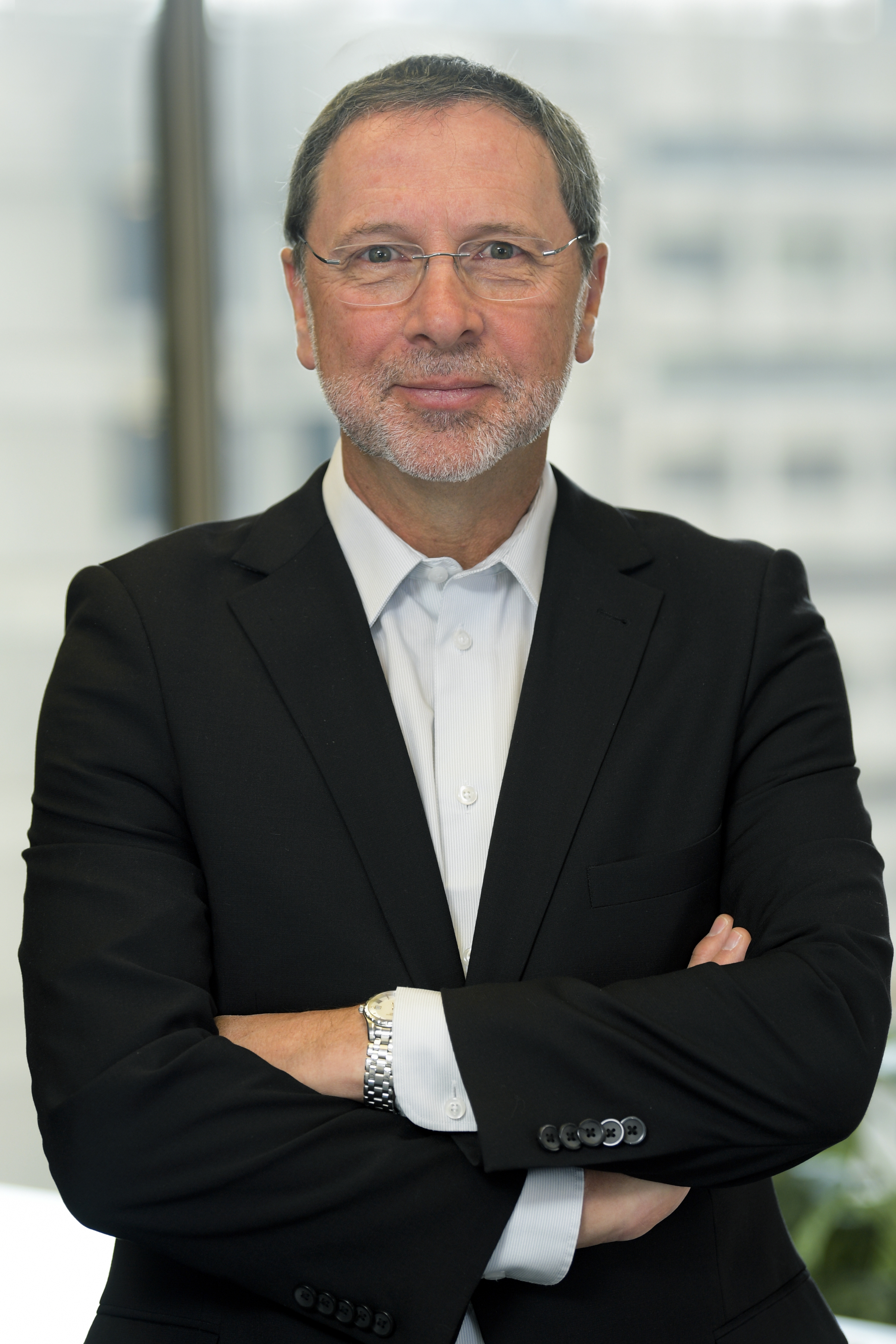 M. Yves-Thomas Dorval est le président et le chef de la direction du Conseil du patronat du Québec