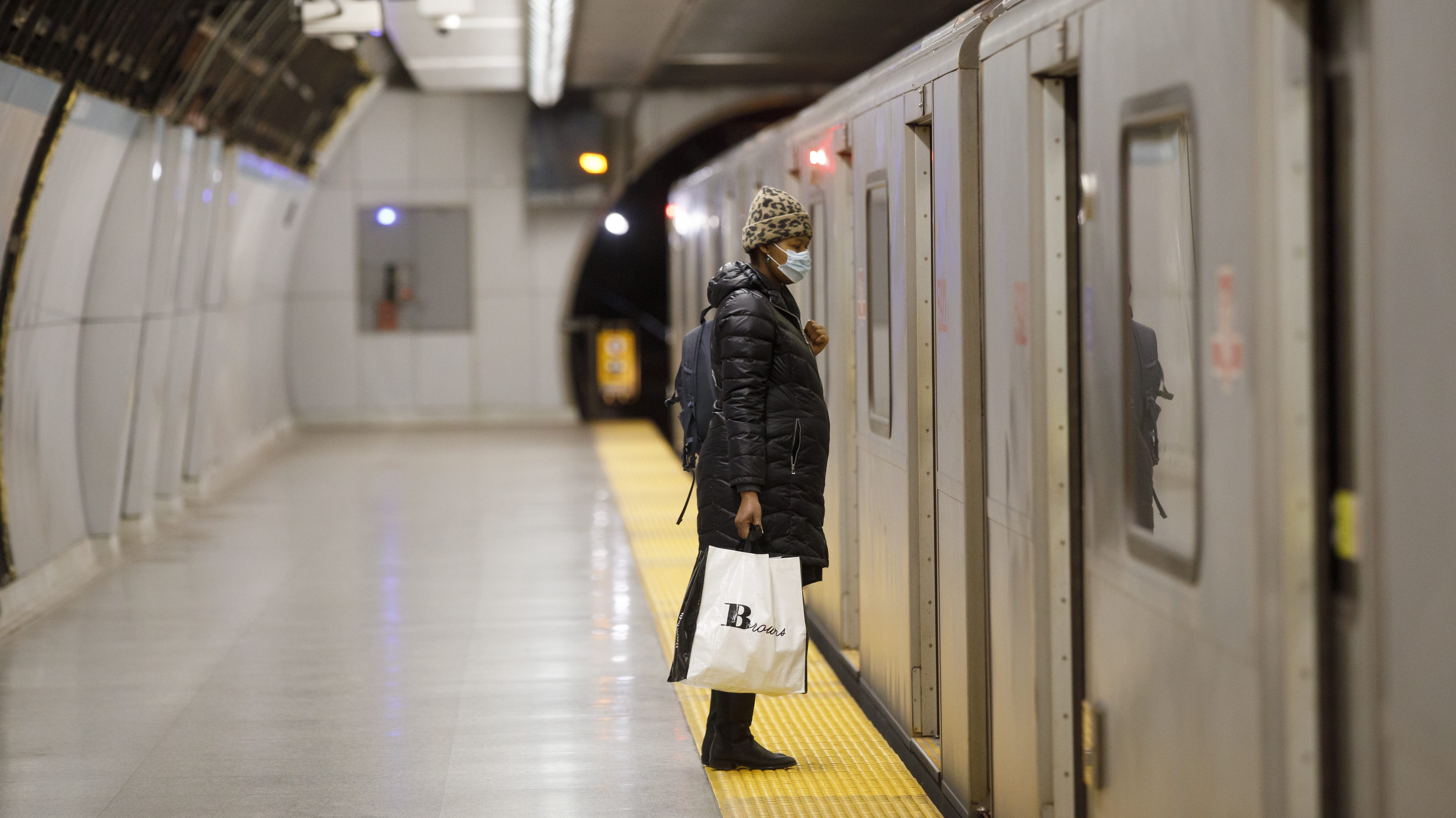 Coronavirus: 419 nouveaux cas au Québec, l'Ontario bat son record de dépistage