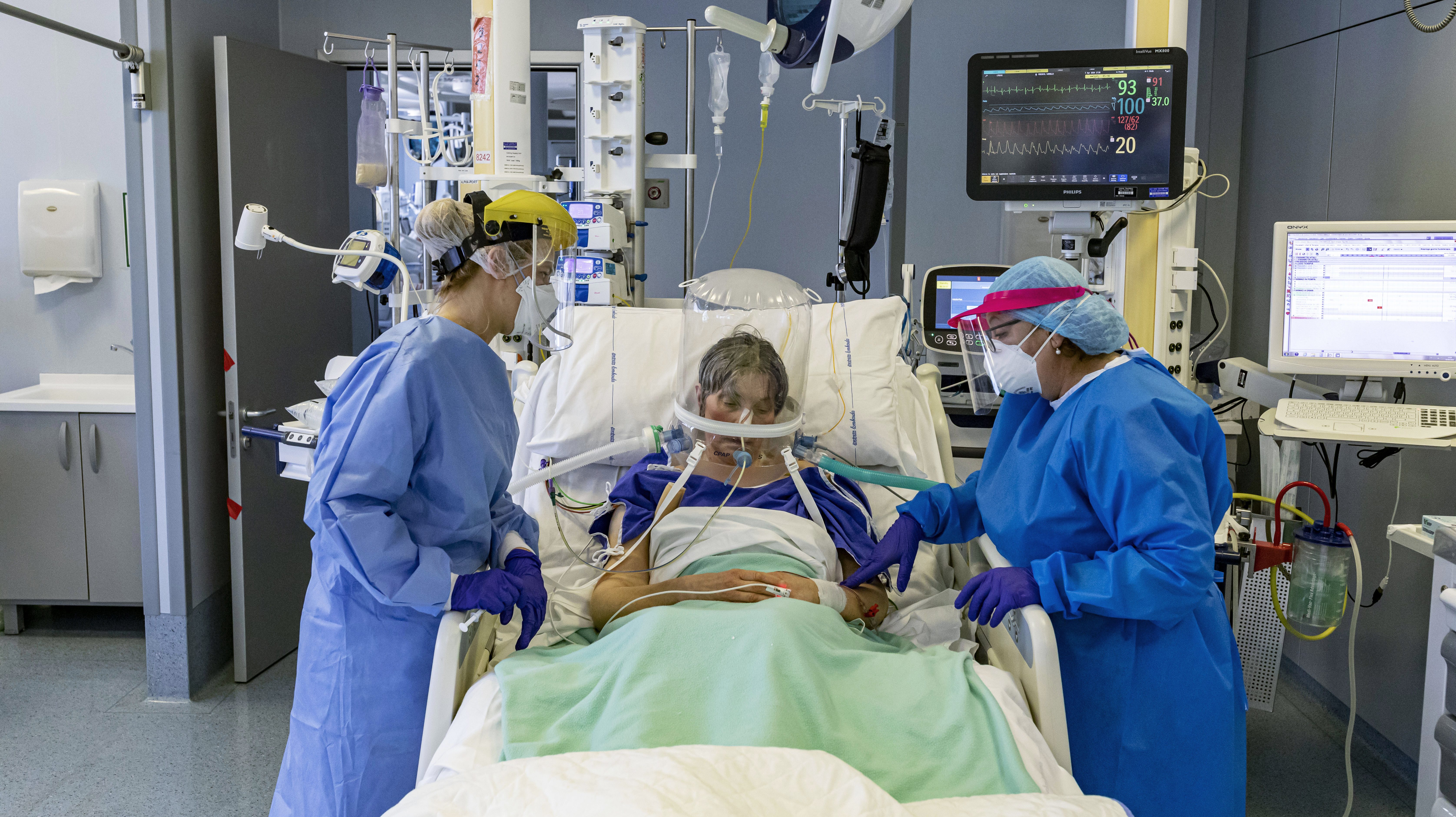 Moins de 1000 malades en soins intensifs, une première depuis deux mois en Italie