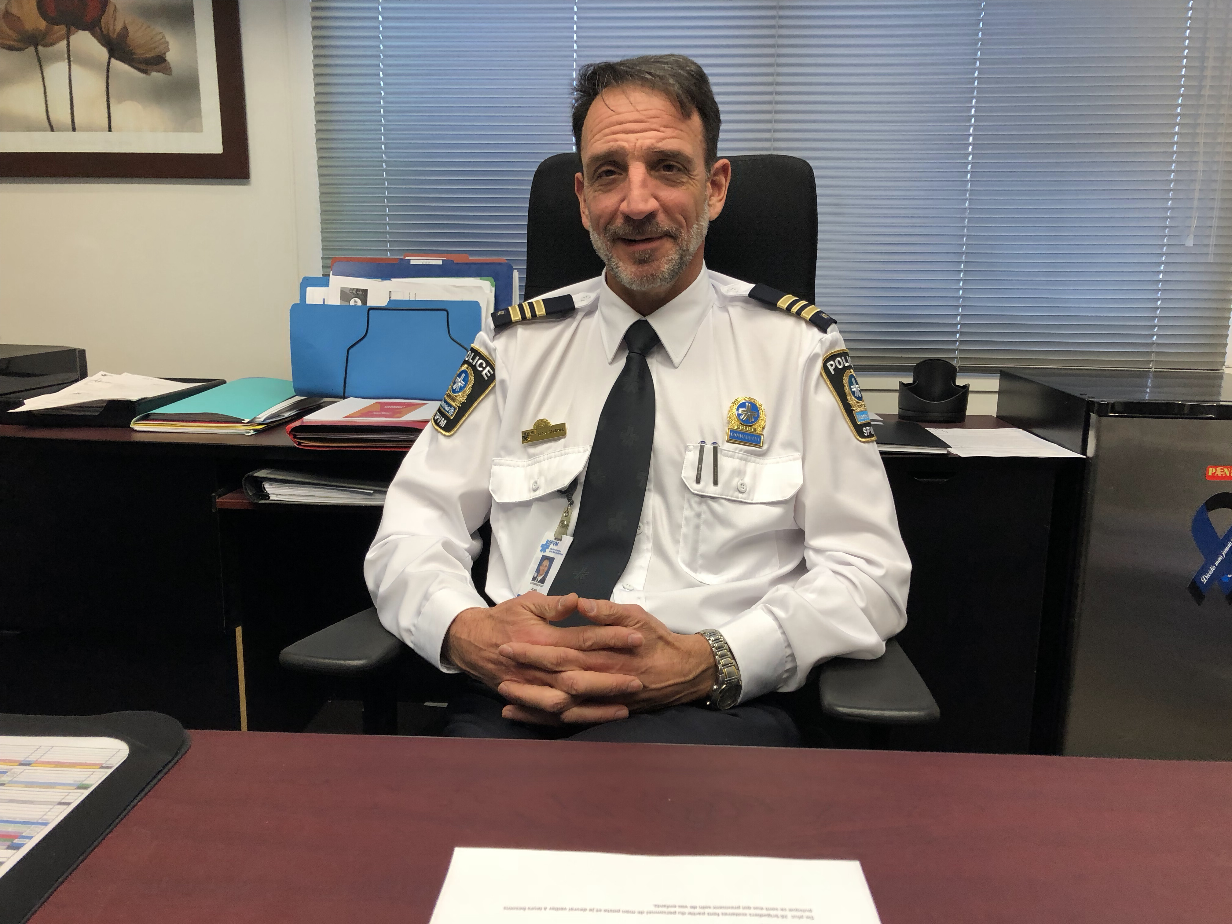 Le commandant des effectifs policiers de Saint-Léonard.