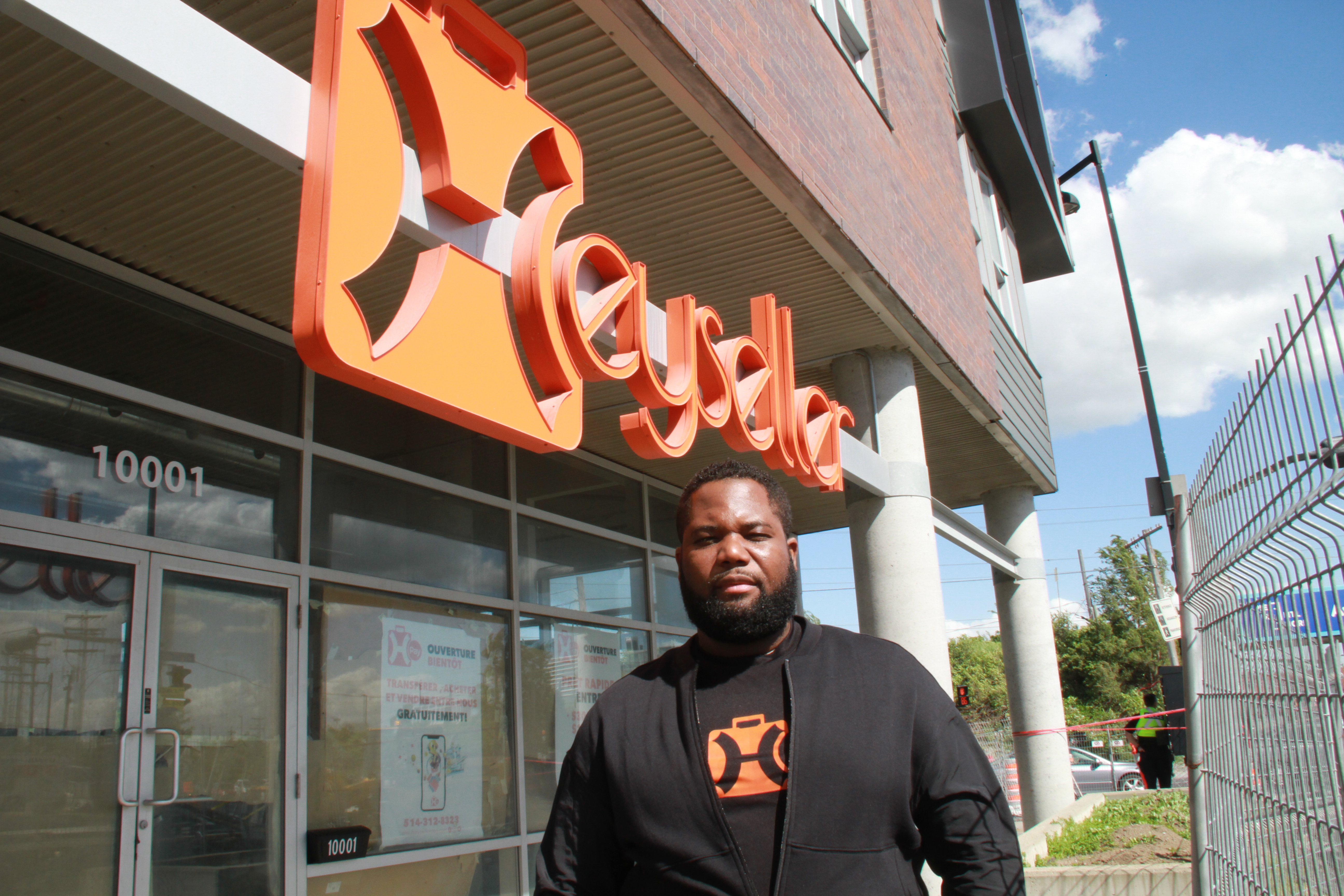 Affligé par l’ampleur qu’a prise la COVID-19, un entrepreneur a décidé d’offrir 250 000$ en matériel de protection à divers organismes de Montréal-Nord.