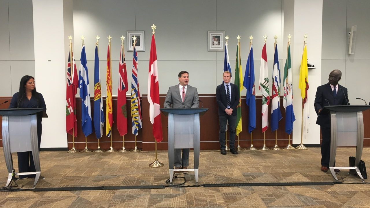 Le statut de certains «anges gardiens» régularisé