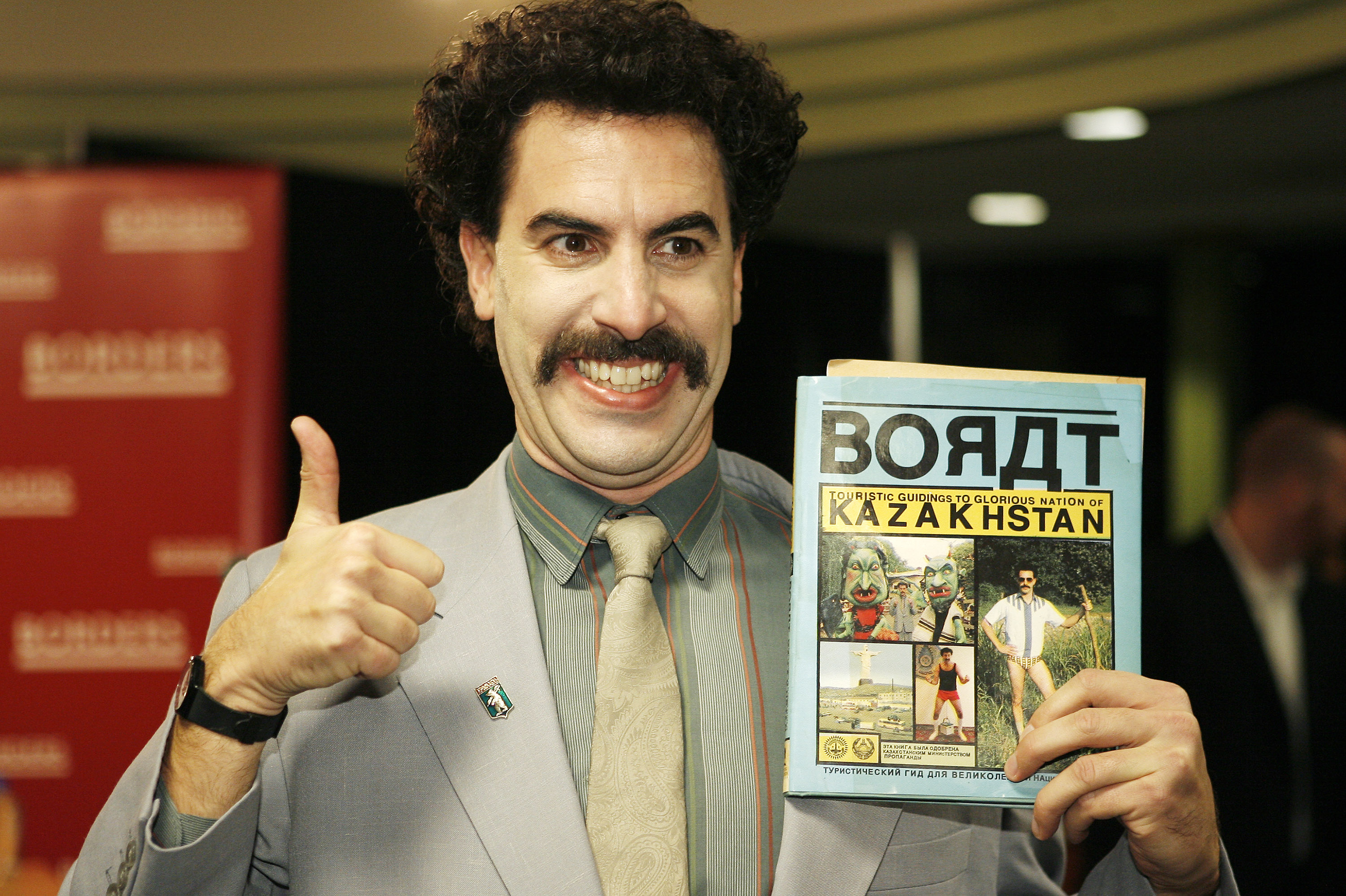 Le Kazakhstan finit par adopter Borat et son "Very Nice !"
