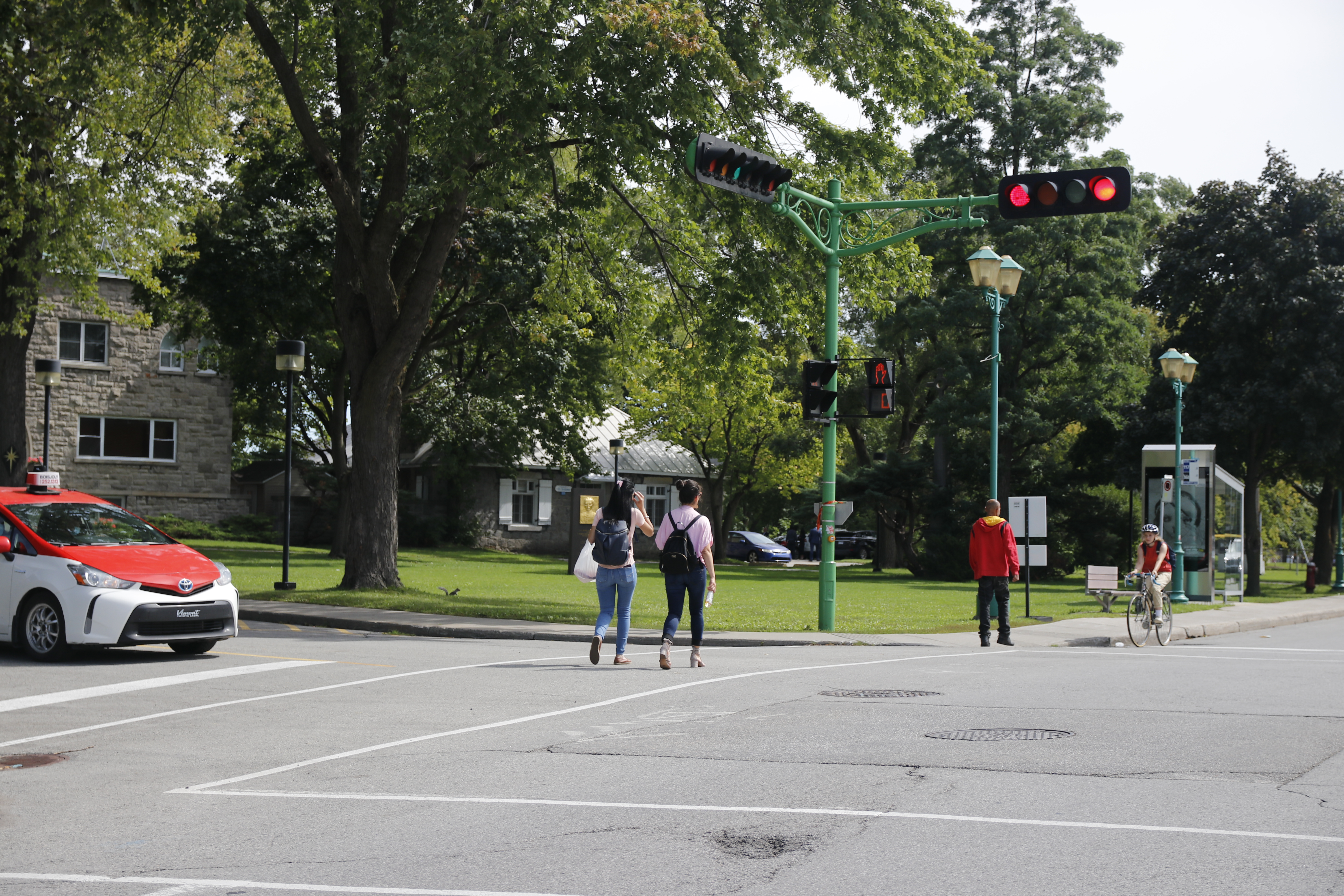 Piétons à Saint-Laurent