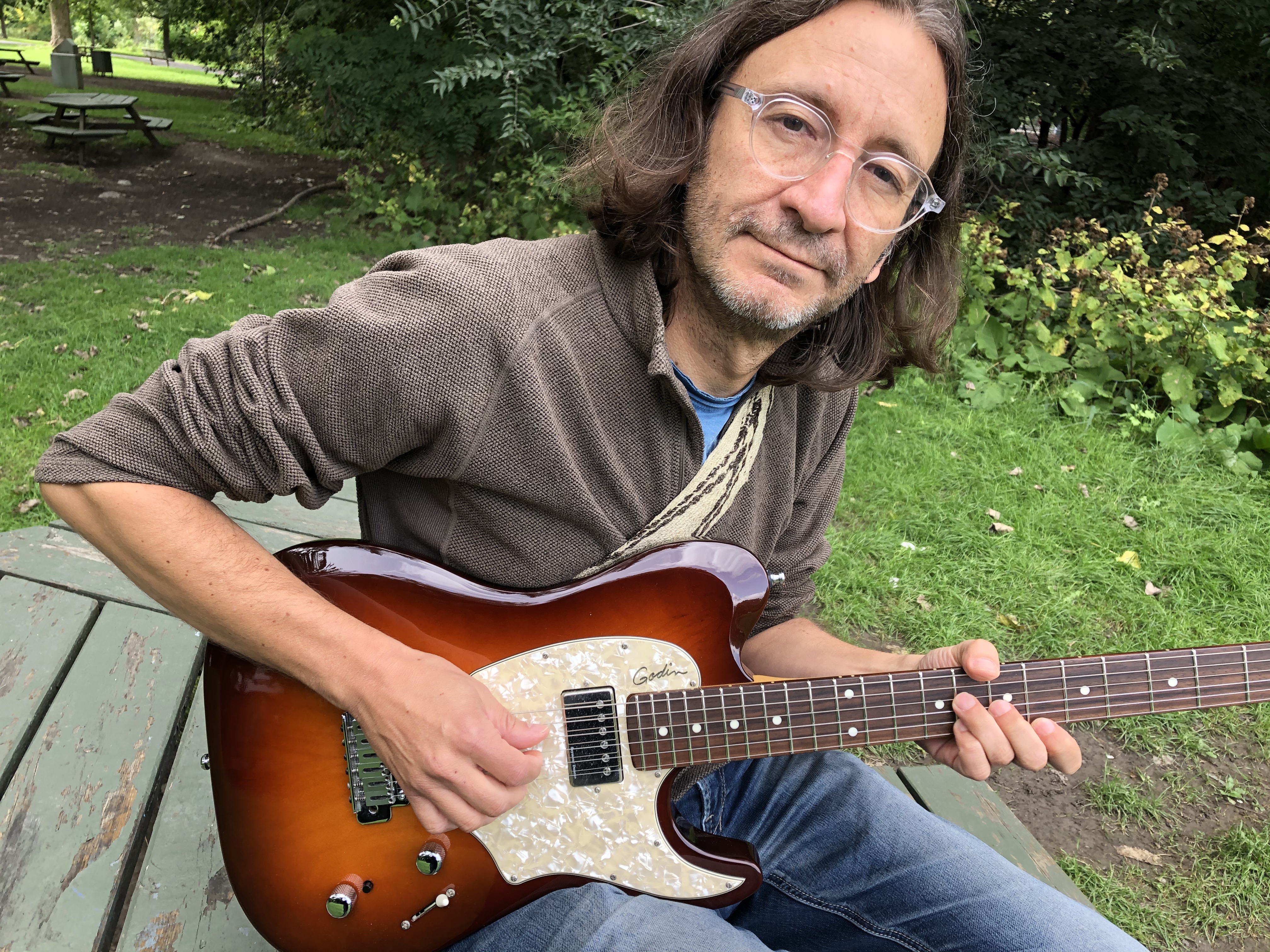 La musique de Roberto Lopez voyage entre la Colombie et l'Afrique