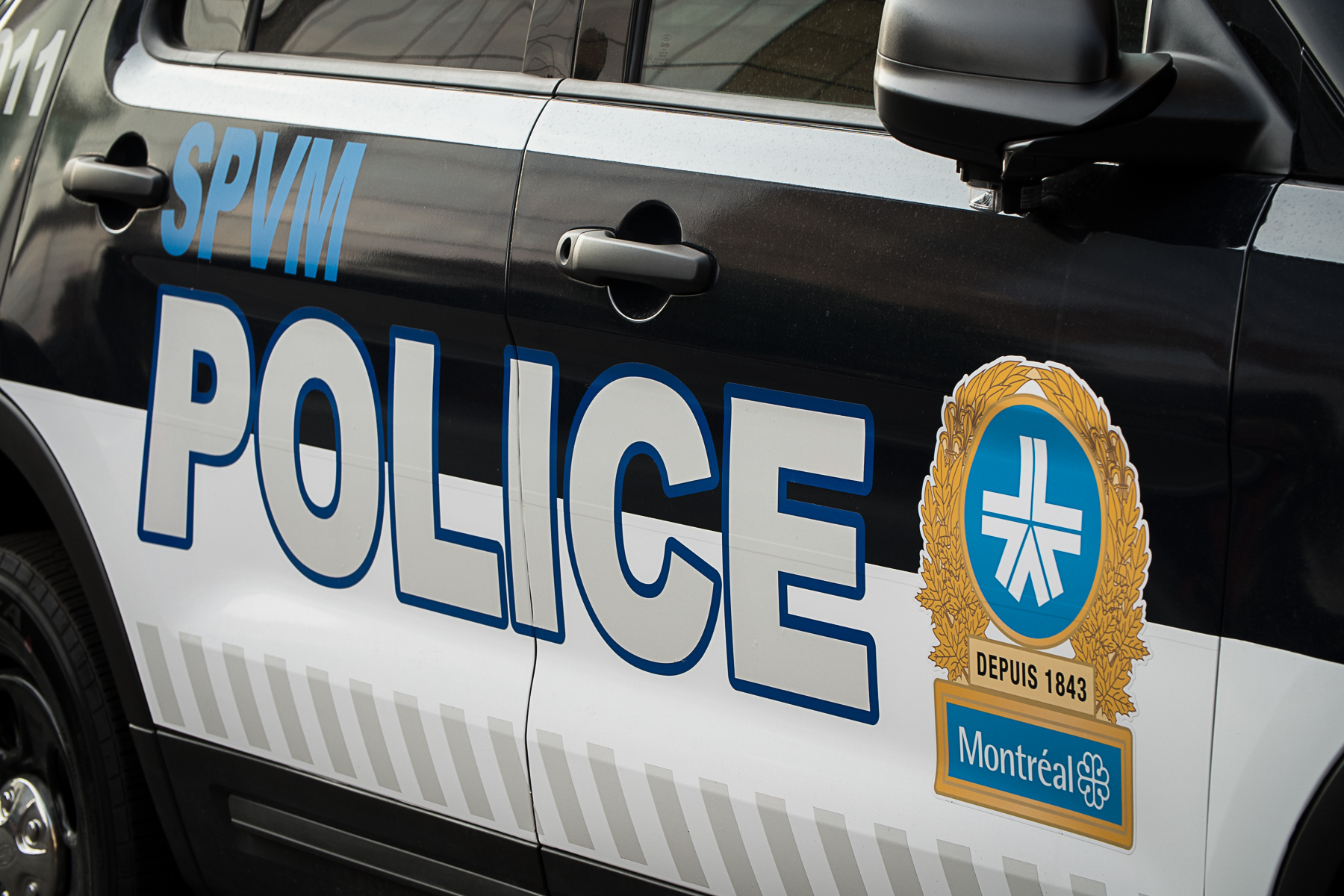 Une voiture de police