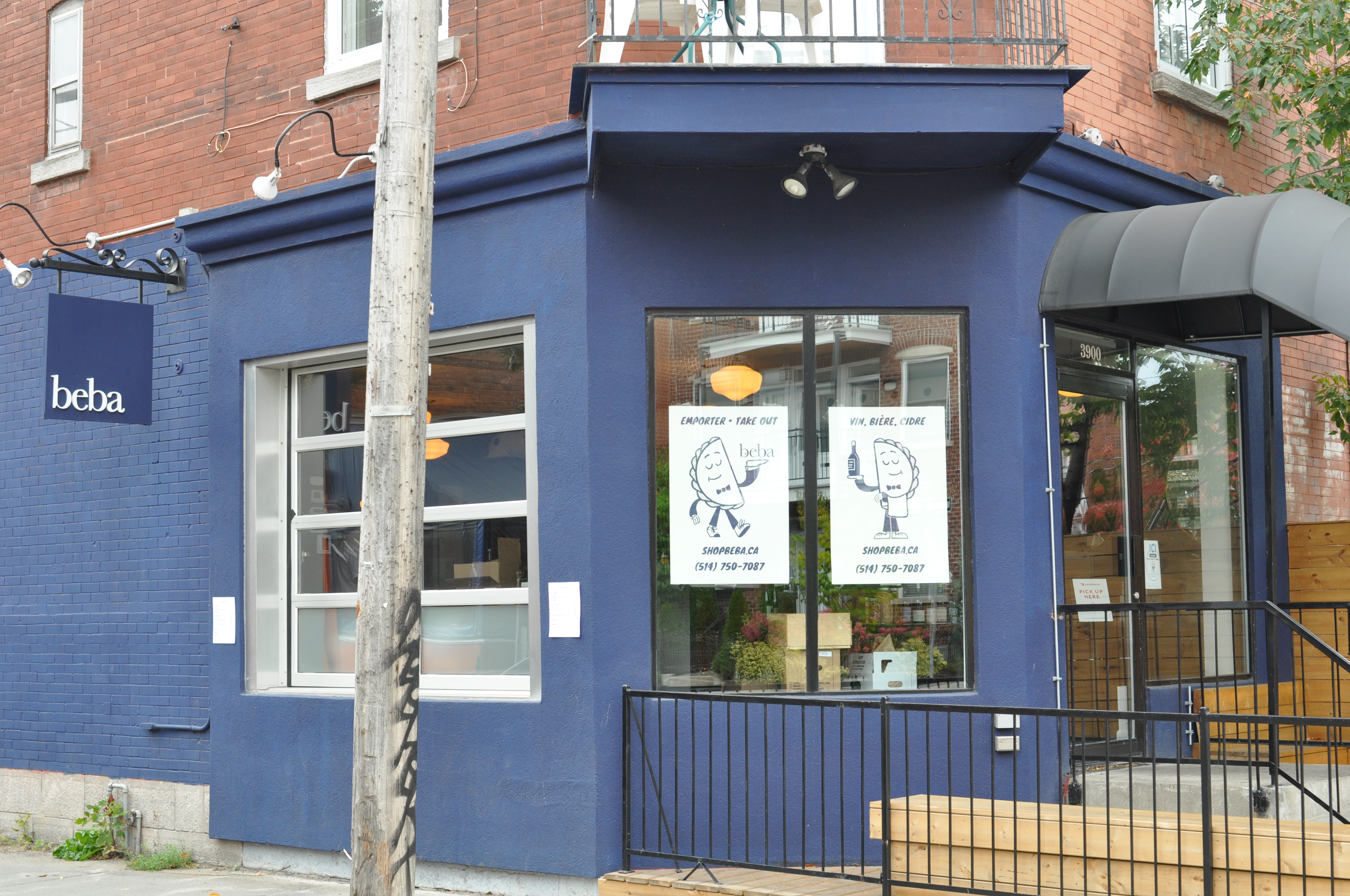 Le restaurant Beba aux coins des rues Éthel et Hickson.