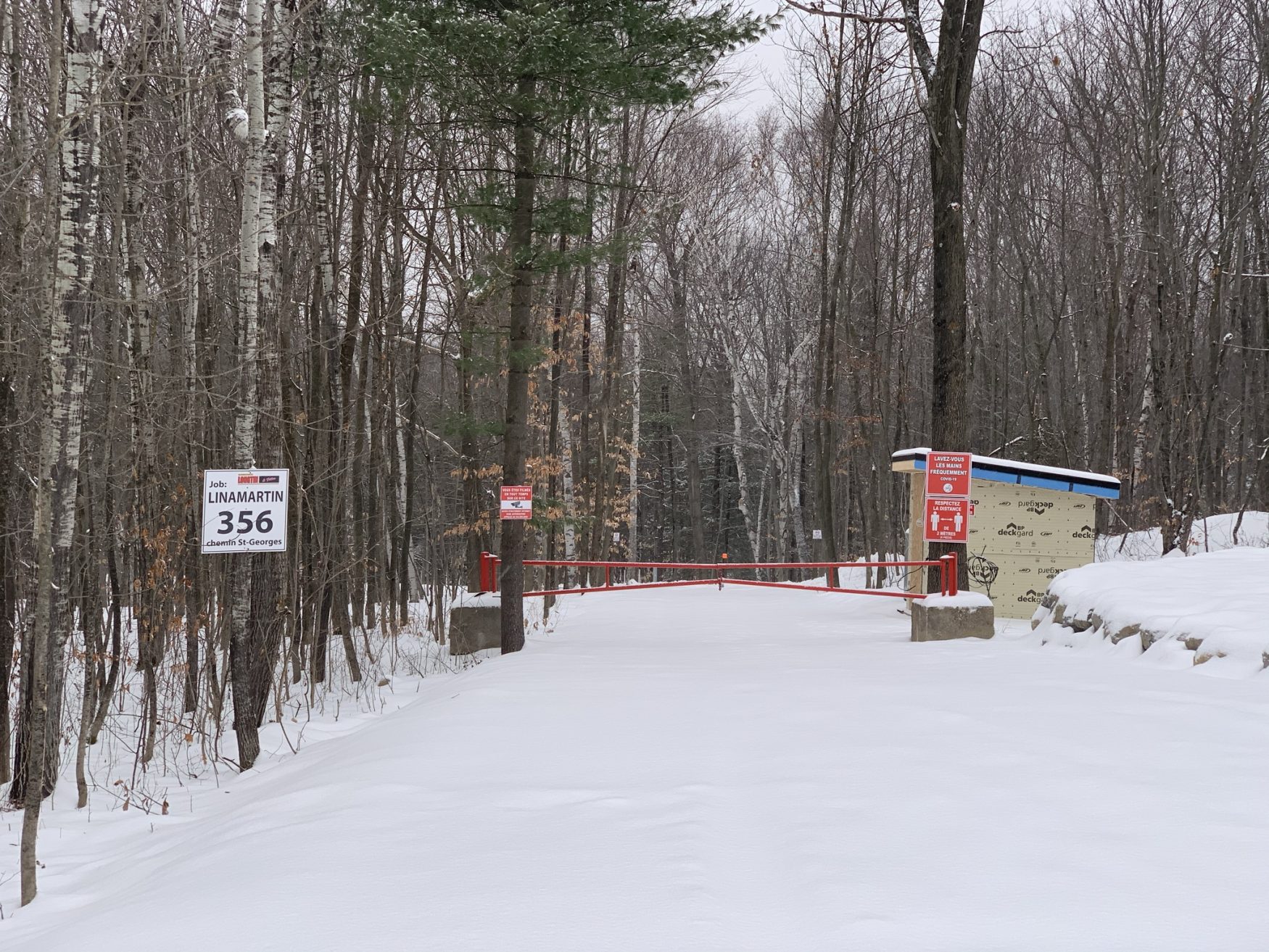 La pétition d’un citoyen de Saint-Lazare demandant l’arrêt des constructions domiciliaires sur le mont Rigaud a amassé 11 500 signatures.