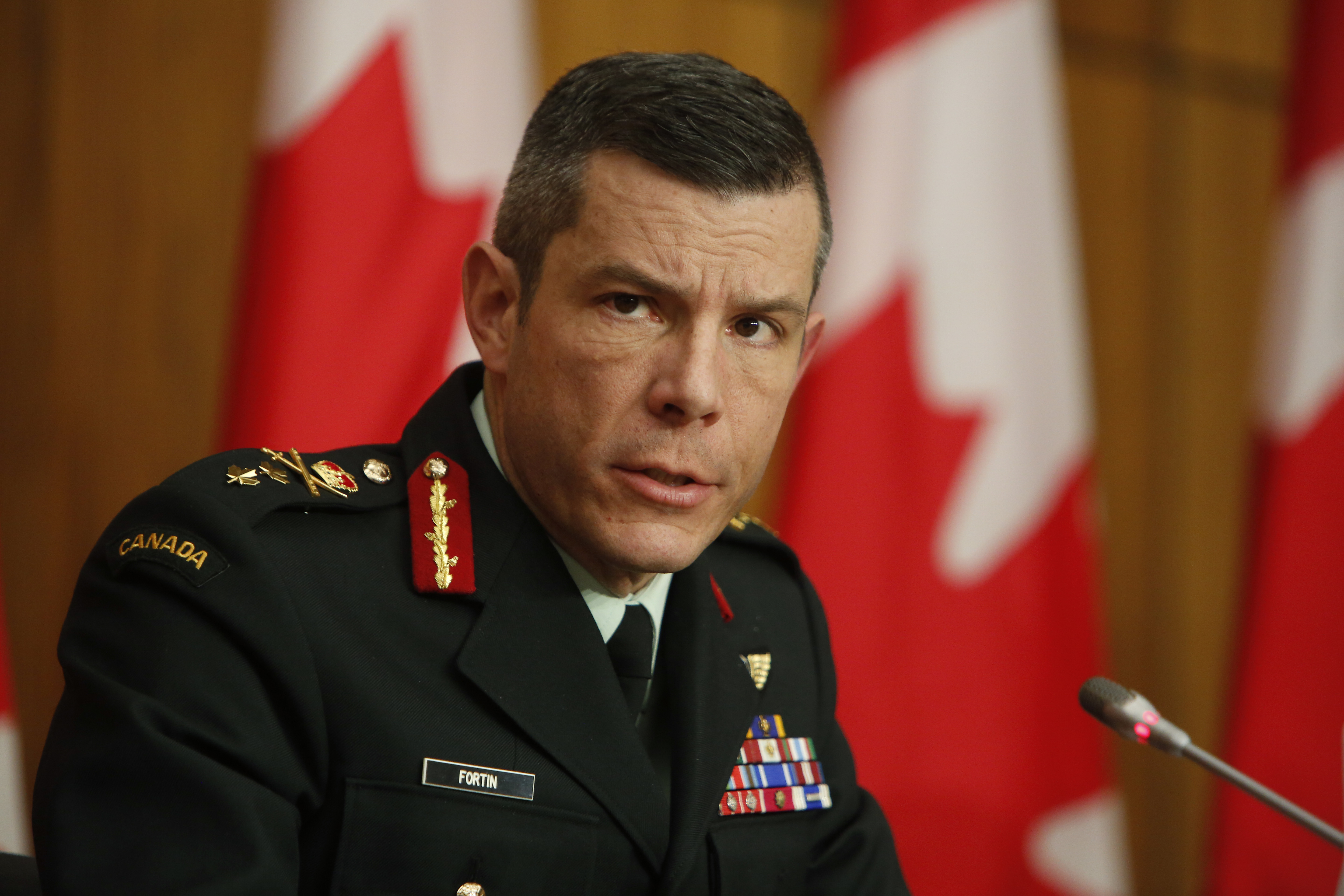 Le major-général Dany Fortin, responsable de l'opération de distribution de vaccins à travers le Canada