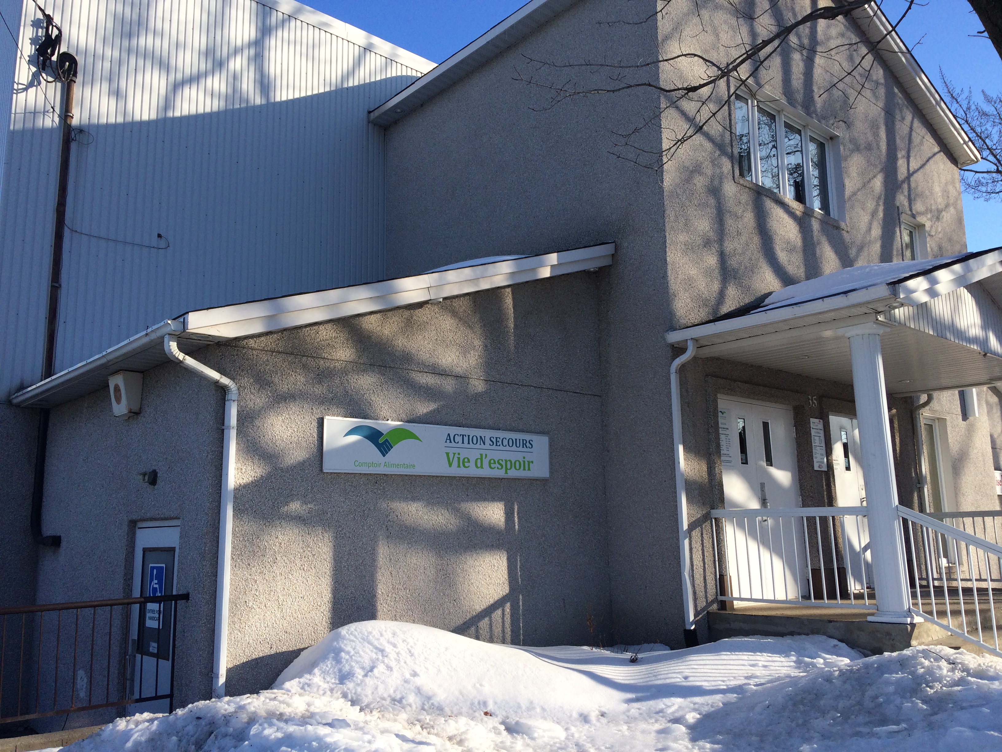 Plus d’aînés font appel aux services d’Action secours vie d’espoir pour de l'aide alimentaire.