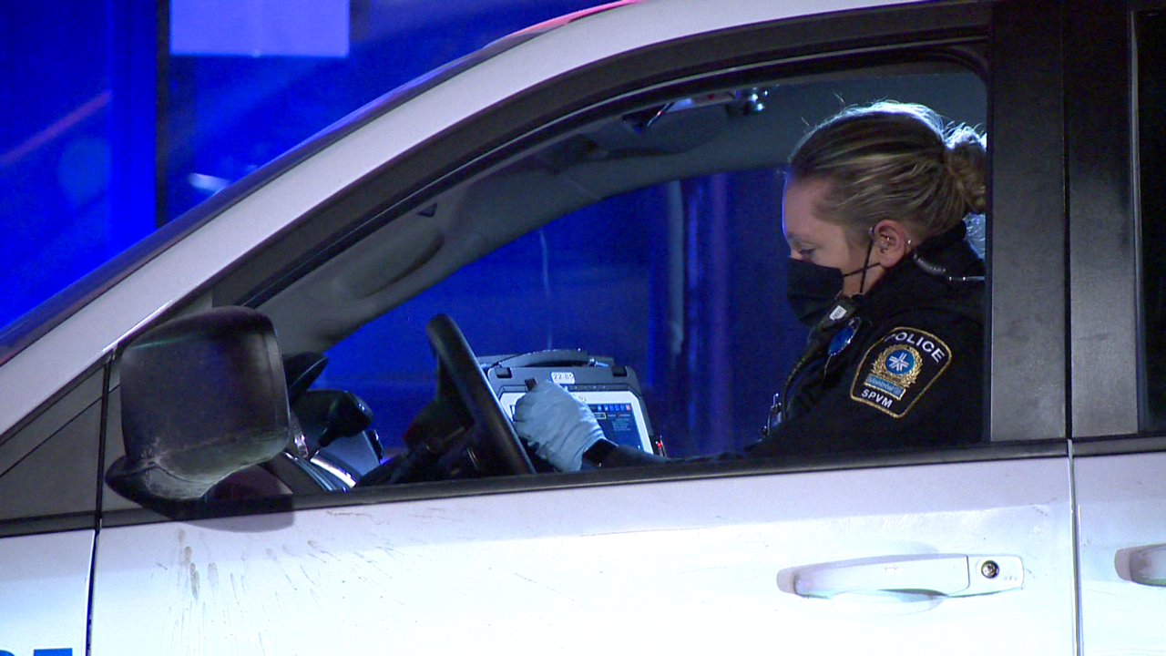 Couvre-feu: la police de Montréal remet une amende salée à un itinérant