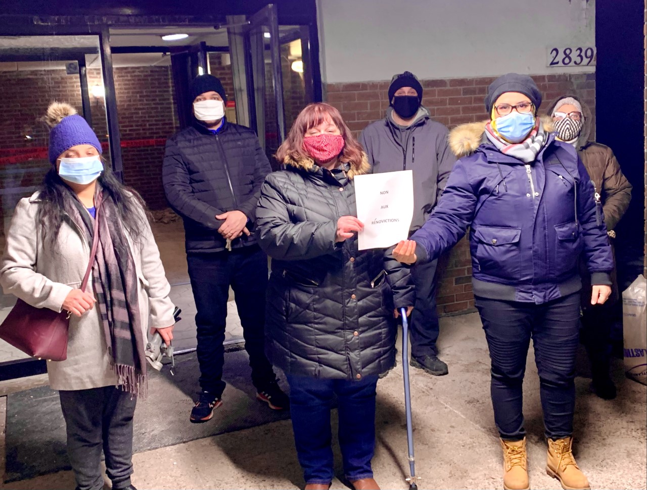 Des résidents du 2839 boulevard Côte-Vertu dénoncent des abus.