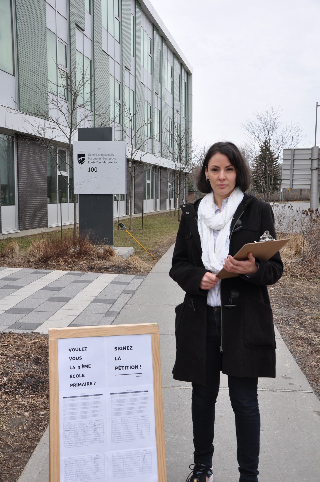 Carolina Fernandez milite pour avoir plus d’informations sur la 3e école à L’Île-des-Soeurs.