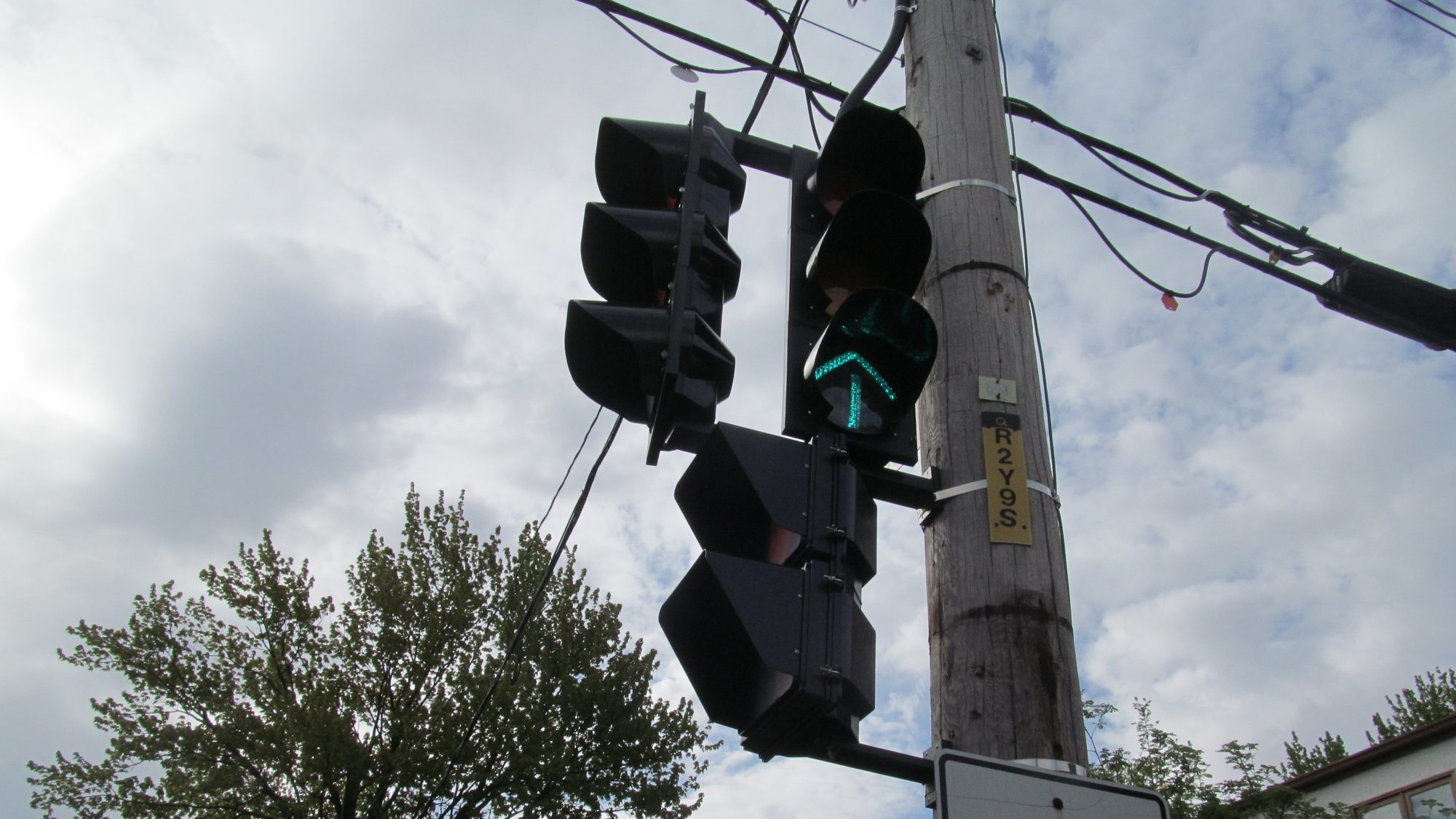 feu de circulation sur la rue Radisson