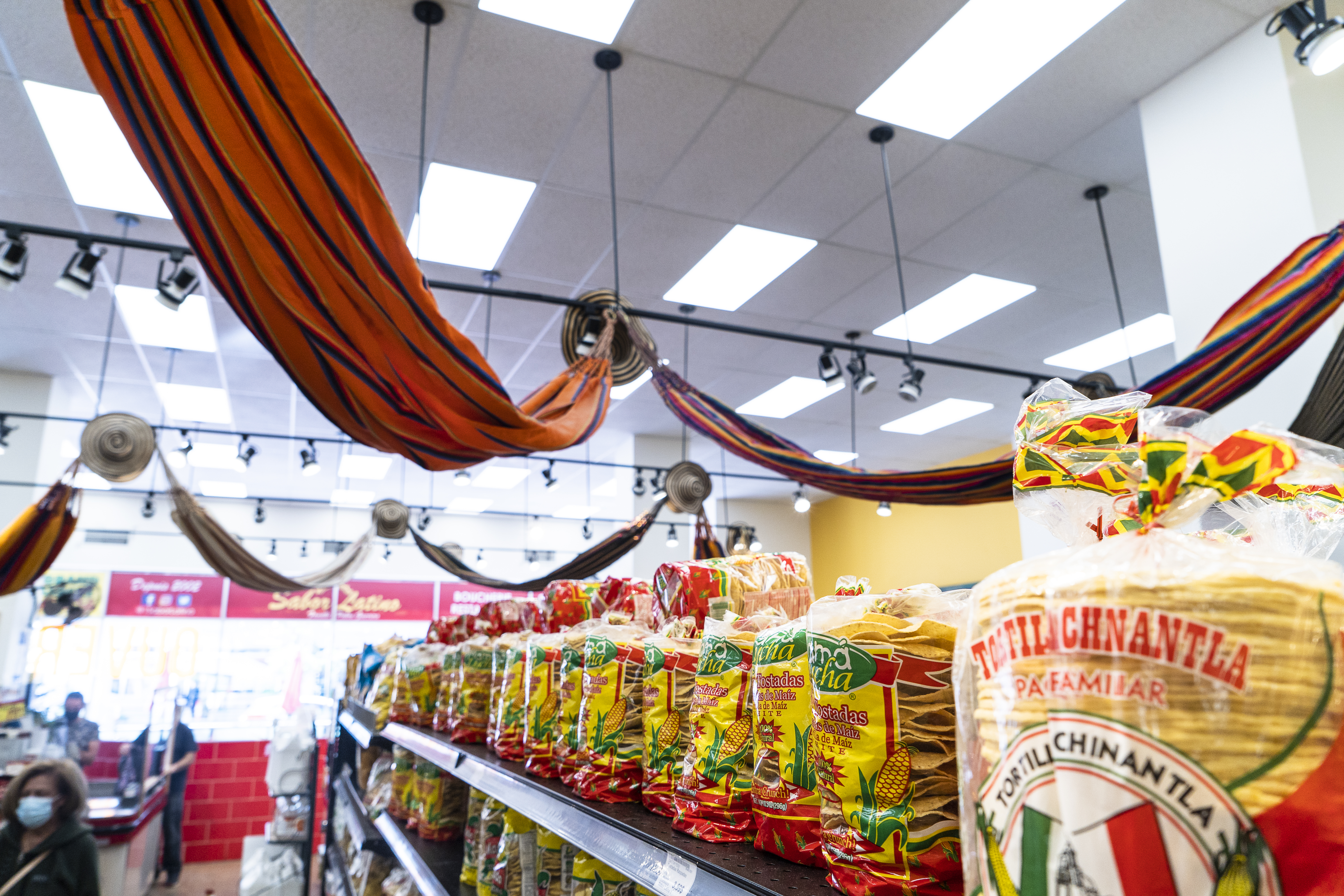 L'épicerie Sabor Latino, sur la Plaza Saint-Hubert.