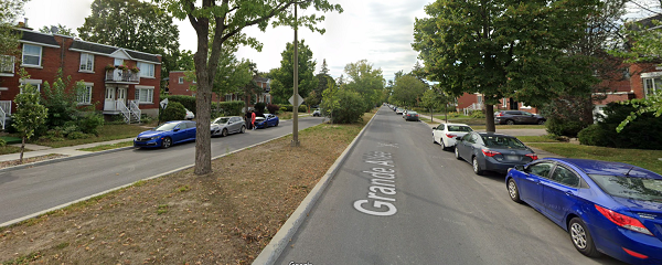 La rue Grande-Allée et son terreplein central
