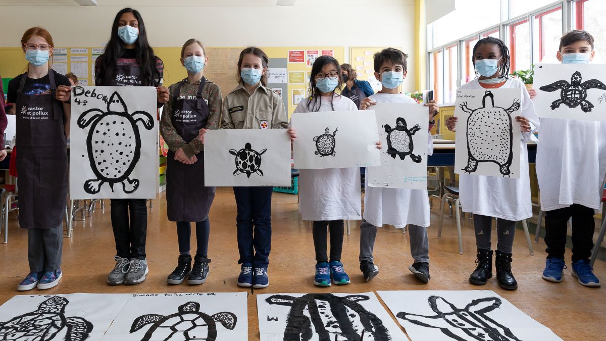 Les élèves de l’école Saint-Bernardin lors de l’atelier de création..