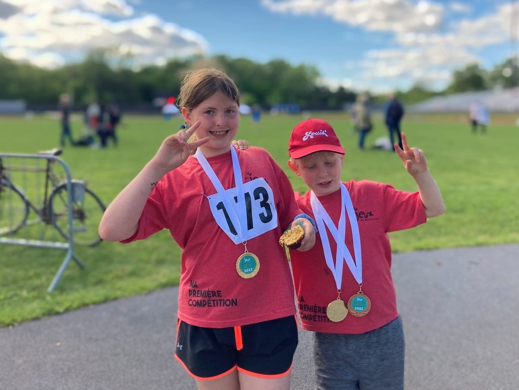 Léa, 11 ans, et son frère Louis, 9 ans, ont participé aux Jeux de Montréal, les 28 et 29 mai.