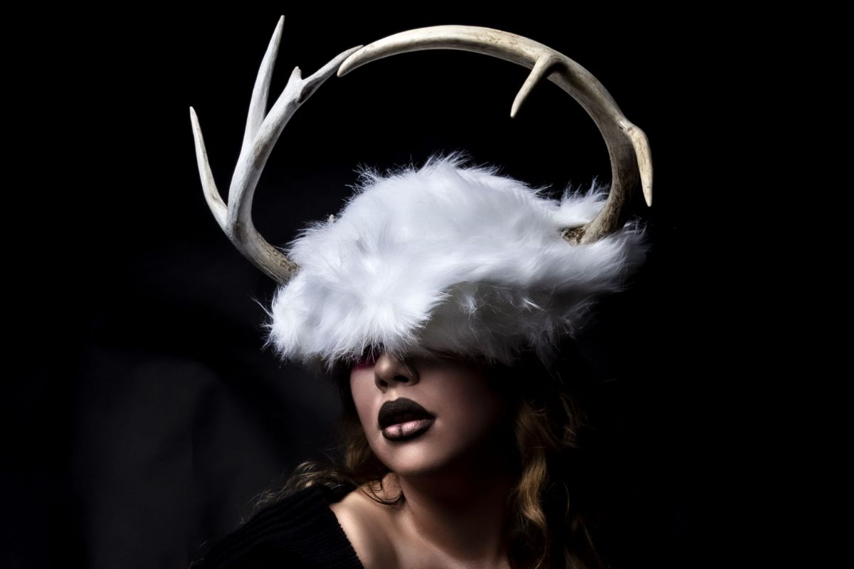 L'artiste d’origine oji-crie Anachnid