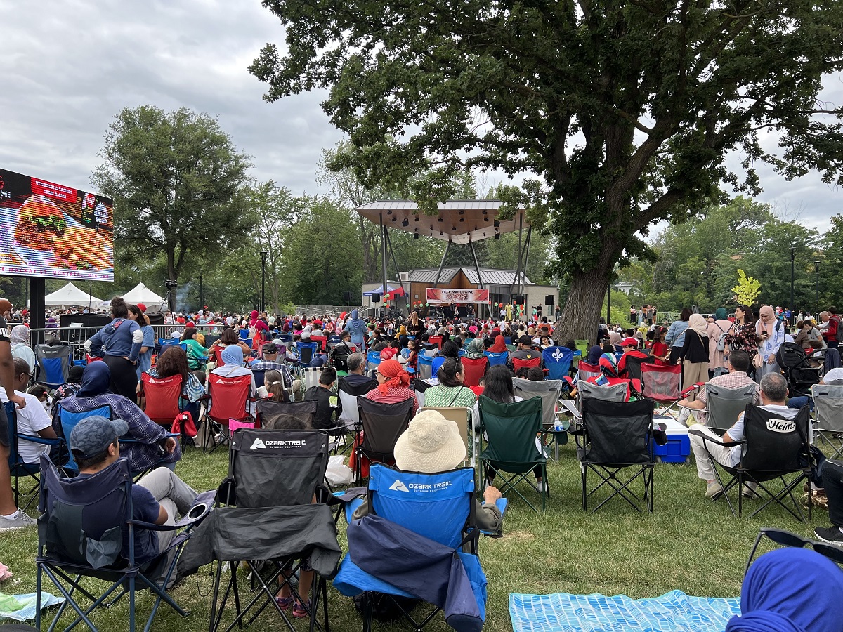La foule était dense samedi au parc Aimé-Léonard de Montréal-Nord.