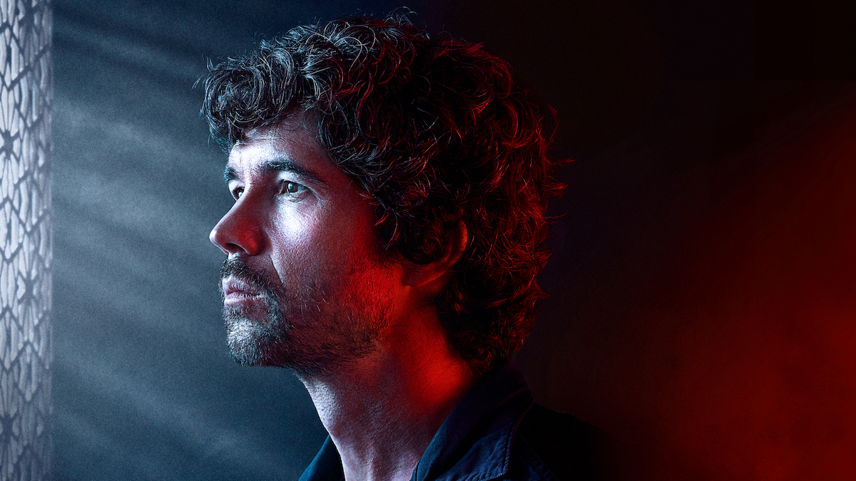 Maxime Denommée est la tête d’affiche de la série « Padre », offerte en ligne sur TV5 Unis.