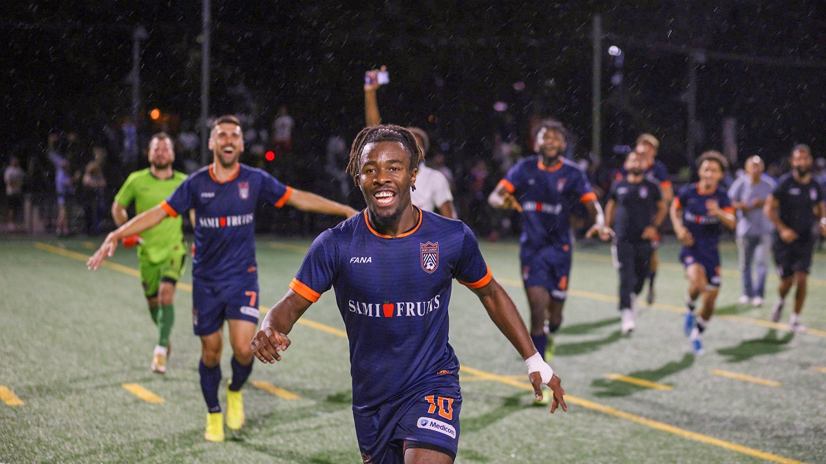 Il s'agissait de la première saison du CS Saint-Laurent en PLSQ.