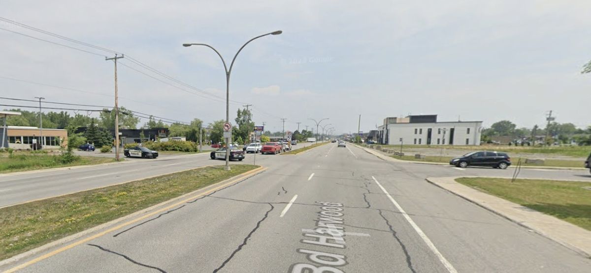 Capture d'écran de Google Maps montrant le boulevard Harwood à la hauteur de la rue Bellemare, à Vaudreuil-Dorion.